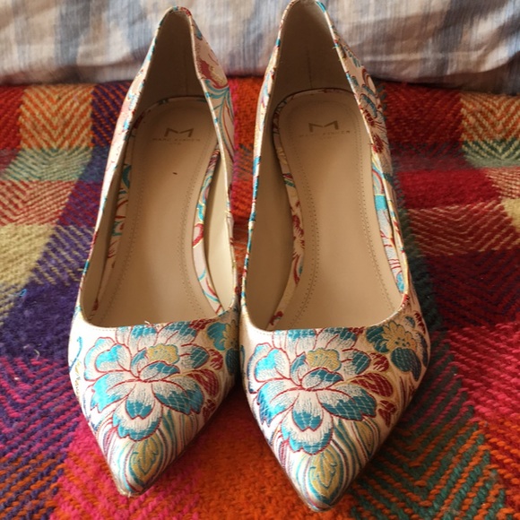 Fancy shoes - Picture 1 of 3